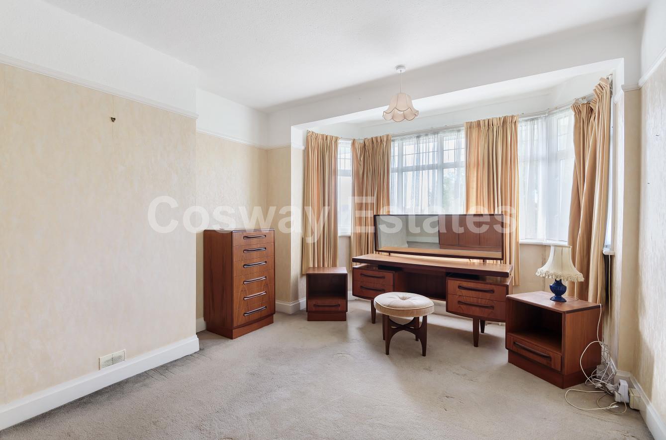 Riverdene, Edgware